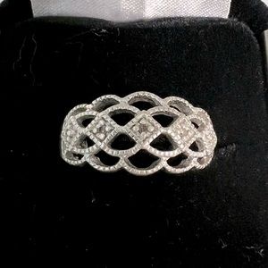Sterling silver filigree ring with diamond accent